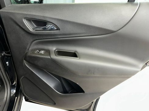 Used 2022 Chevrolet Equinox LT image 28