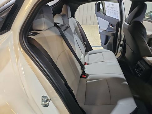 New 2026 Subaru Uncharted AWD image 12