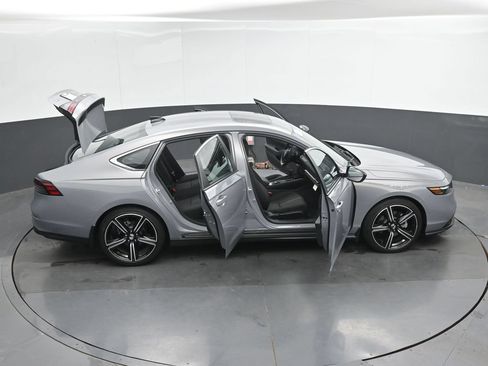 Used 2024 Honda Accord Sport image 41