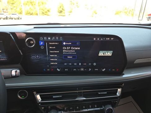 New 2026 Chevrolet Traverse LT image 50