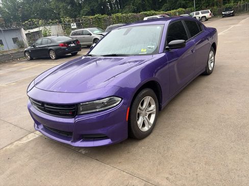 Used 2023 Dodge Charger SXT RWD image 1