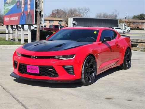 Used 2017 Chevrolet Camaro SS image 3