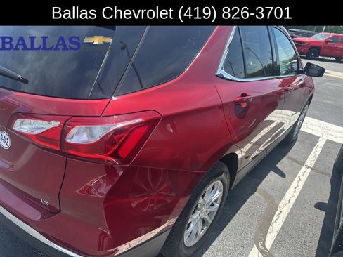 Used 2018 Chevrolet Equinox LT FWD image 3