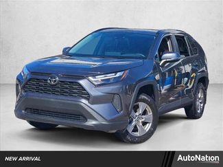 Used 2025 Toyota RAV4 XLE video 1