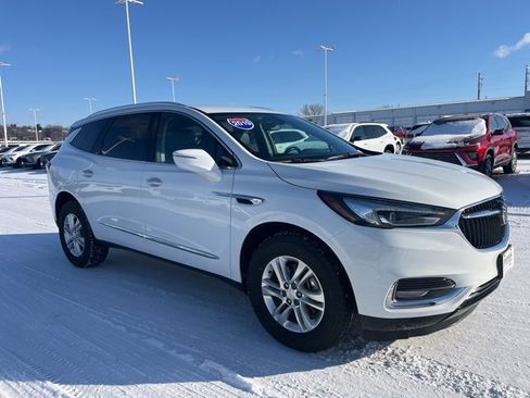 Used 2019 Buick Enclave Essence image 1