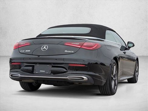 Used 2025 Mercedes-Benz CLE 300 4MATIC Cabriolet image 5
