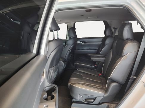 Used 2025 Hyundai Palisade SEL FWD image 26