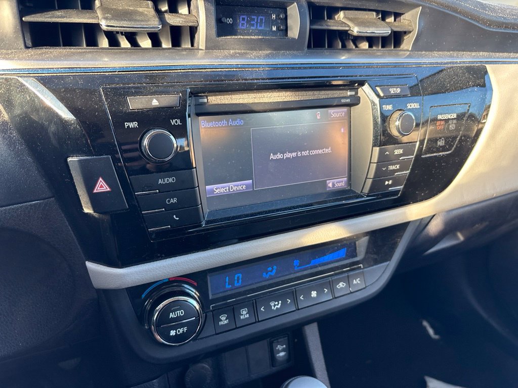 Used 2014 Toyota Corolla LE FWD image 22