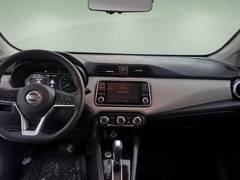 Used 2021 Nissan Versa SV image 17