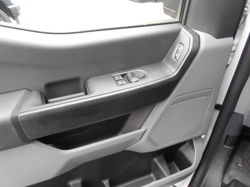 Used 2024 Ford F550 2WD Regular Cab Super Duty image 25