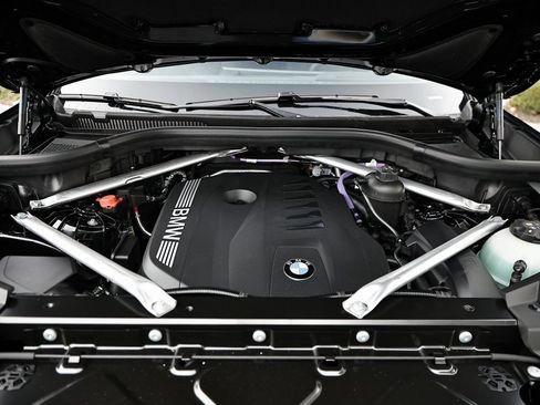 New 2026 BMW X5 xDrive40i w/ M Sport Package image 29