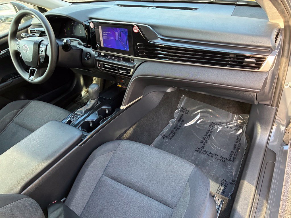 Used 2026 Toyota Camry LE FWD image 31
