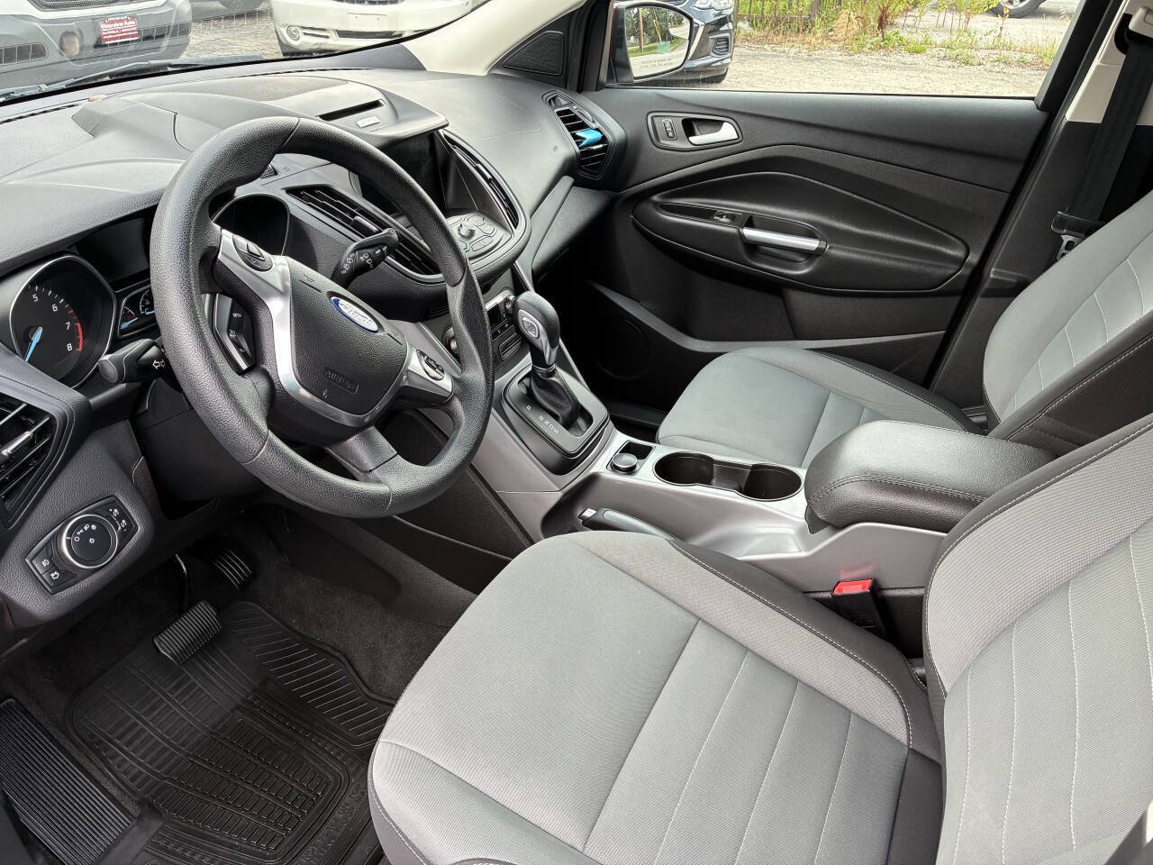 Used 2016 Ford Escape SE w/ Equipment Group 201A AWD/4WD image 15