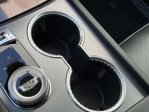 New 2026 Cadillac Vistiq Platinum image 29