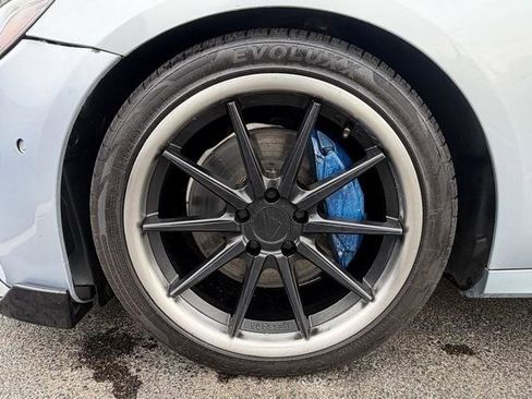 Used 2017 Mercedes-Benz E 300 4MATIC image 3