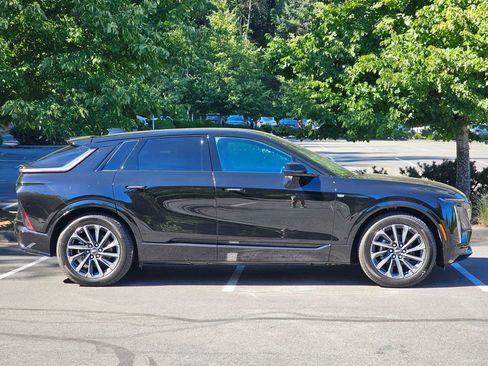New 2026 Cadillac Lyriq Sport AWD/4WD image 6