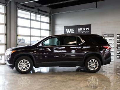 Used 2021 Chevrolet Traverse LT