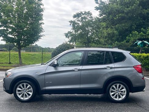 Used 2016 BMW X3 sDrive28i RWD image 2
