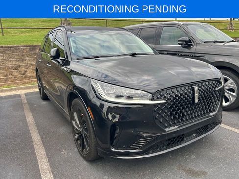 Used 2025 Lincoln Aviator Reserve w/ Jet Appearance Package RWD image 2