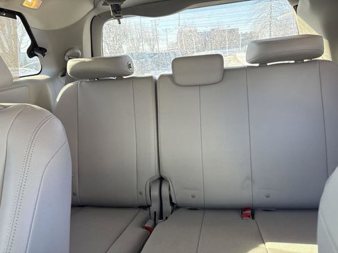 Used 2020 Toyota Sienna XLE image 23
