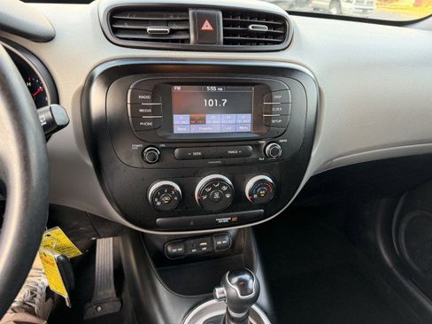 Used 2019 Kia Soul FWD image 20