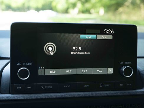 Used 2024 Honda CR-V LX image 29