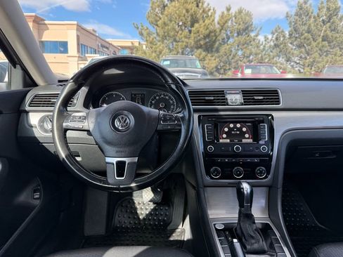 Used 2014 Volkswagen Passat TDI SE image 25