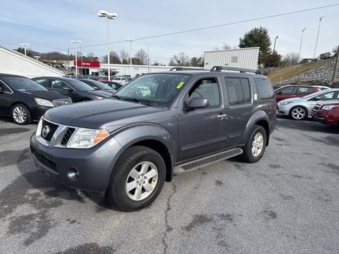 Used 2011 Nissan Pathfinder SV image 4