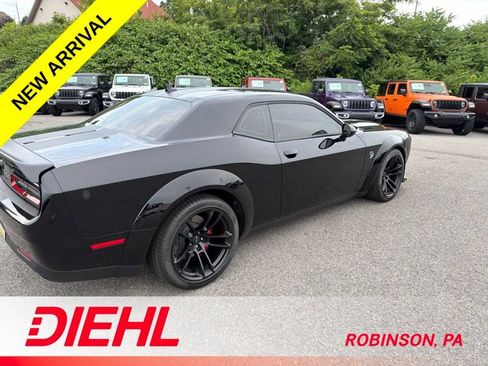 Used 2022 Dodge Challenger SRT Hellcat RWD image 6