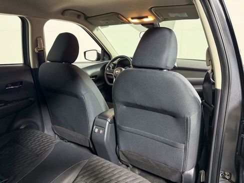 Certified 2023 Nissan Kicks SV FWD image 37