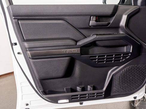 Used 2025 Toyota 4Runner TRD Off-Road image 44