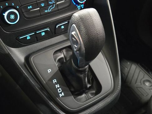 Used 2022 Ford Transit Connect XL image 30