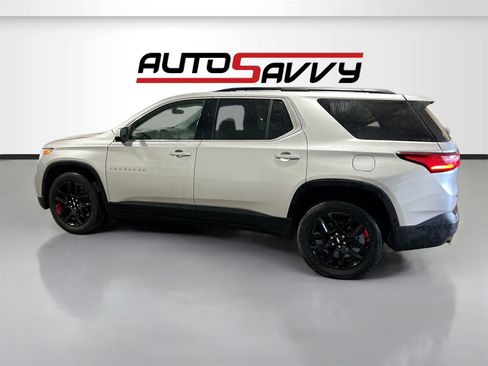Used 2021 Chevrolet Traverse LT image 4