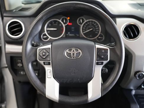 Used 2017 Toyota Tundra SR5 w/ SR5 Upgrade Package AWD/4WD image 12