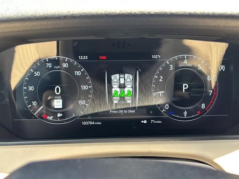 Used 2018 Land Rover Range Rover Velar S AWD/4WD image 24