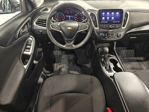 Used 2023 Chevrolet Malibu LS FWD image 4