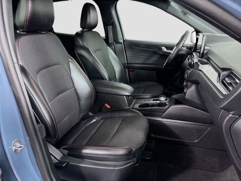Certified 2025 Ford Escape ST-Line FWD image 25