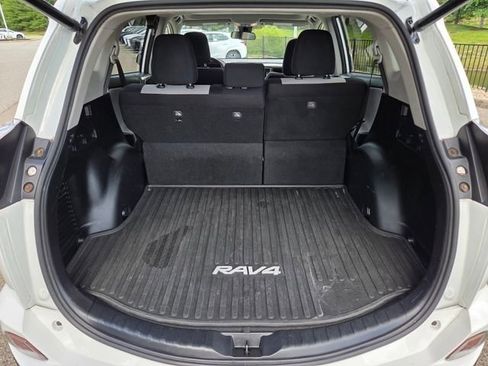 Used 2017 Toyota RAV4 XLE w/ All Weather Liner Package FWD image 28