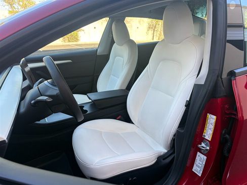 Used 2022 Tesla Model 3 RWD image 10