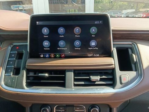 Used 2021 Chevrolet Suburban High Country AWD/4WD image 8