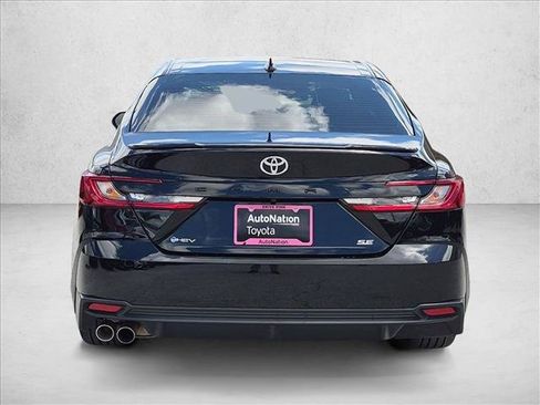 Used 2026 Toyota Camry SE FWD image 7