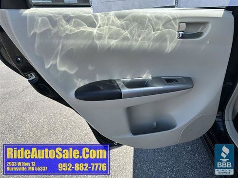 Used 2009 Subaru Impreza 2.5i AWD/4WD image 11