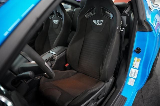 Used 2013 Ford Mustang Boss 302 w/ Boss 302 Accessory Pkg RWD image 4