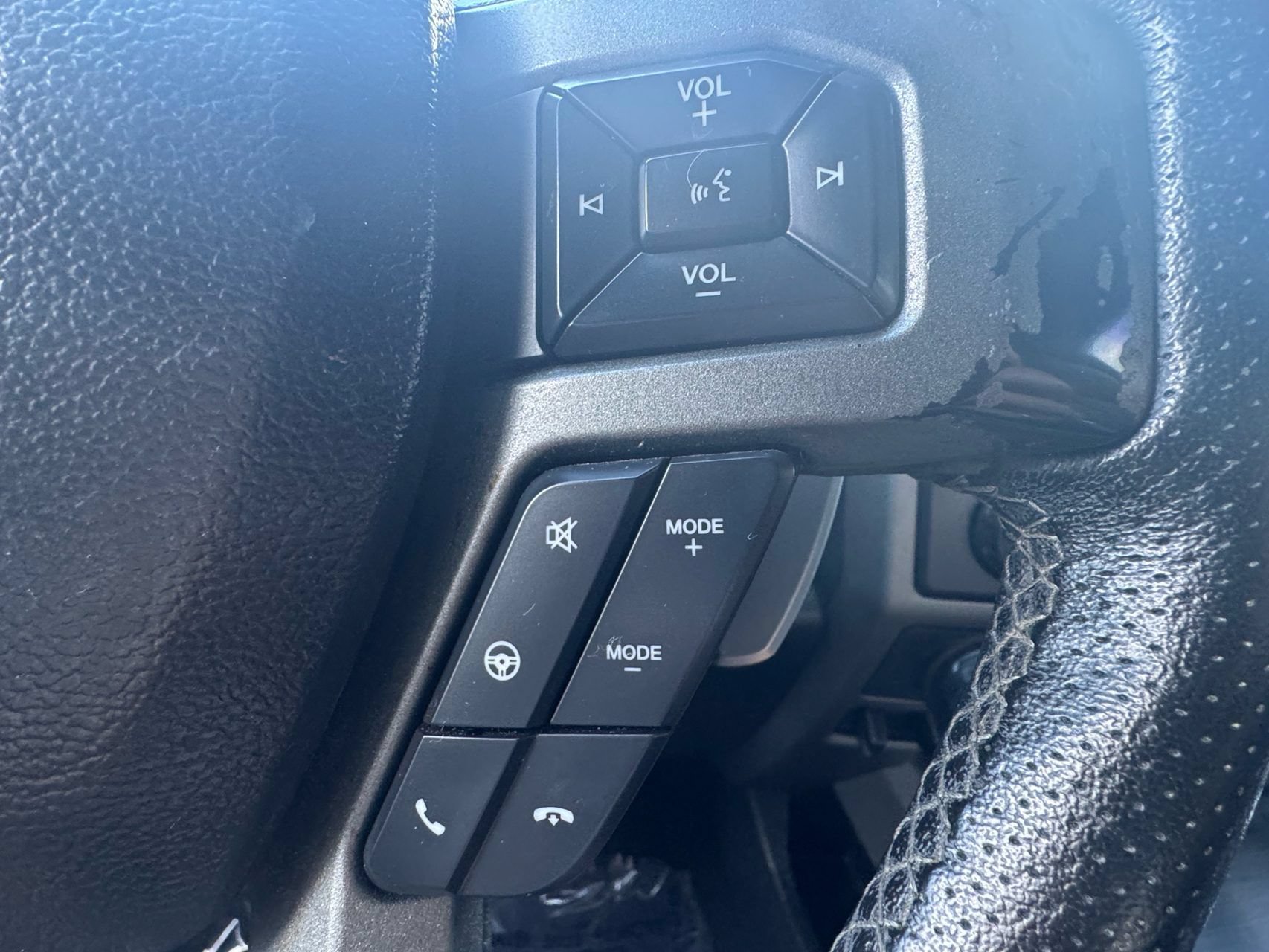Used 2020 Ford F150 Raptor w/ Equipment Group 802A Luxury AWD/4WD image 19
