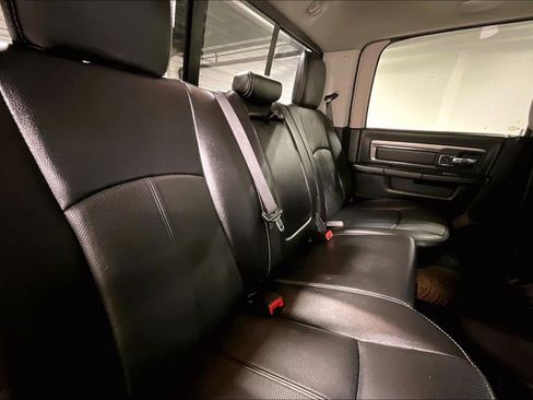 Used 2018 RAM 2500 Laramie w/ Sport Appearance Group AWD/4WD image 33