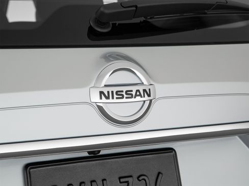 Used 2018 Nissan Rogue SV w/ Sun & Sound Touring Package FWD image 57