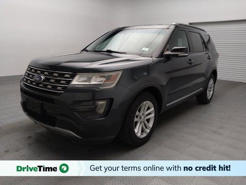 Used 2016 Ford Explorer XLT w/ Equipment Group 202A image 1