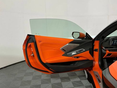 Used 2025 Chevrolet Corvette Z06 RWD image 16