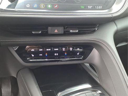Used 2023 Buick Envision Essence image 16