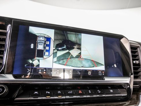 Used 2025 Chevrolet Silverado 1500 LT Trail Boss w/ Convenience Package II image 22